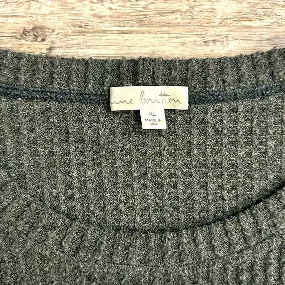 Women’s Nine Britton long sleeve size XL-super soft! - Picture 3 of 4